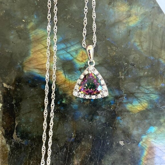 Sterling Silver 925 Trillion Cut Mystic Quartz Pendant Necklace 18" Rope Chain - Picture 3 of 16
